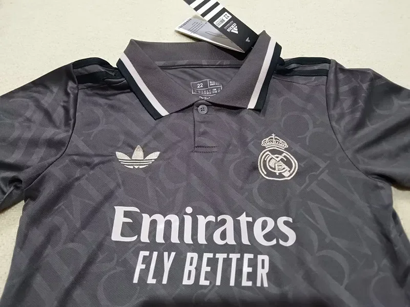 Camiseta Del Real Madrid 24/25 Tercera equipación Talla Niño