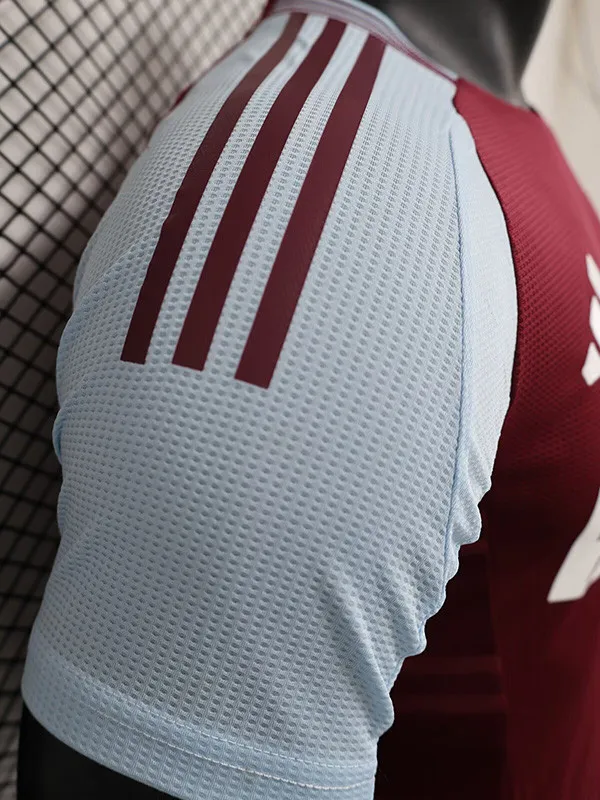 Primera Equipacion del Aston Villa 24/25