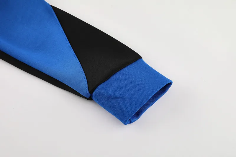 Conjunto de Entrenamiento FC Barcelona Azul: Comodidad y Estilo
