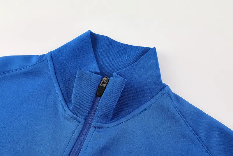 Conjunto de Entrenamiento FC Barcelona Azul: Comodidad y Estilo