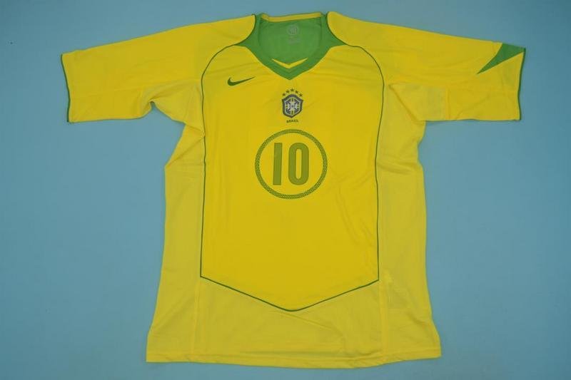 Camiseta Retro de Brasil 2004